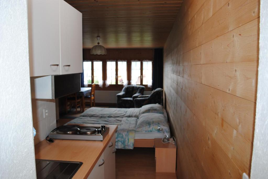 Ferienwohnung Studio Glaus Wilderswil Zimmer foto