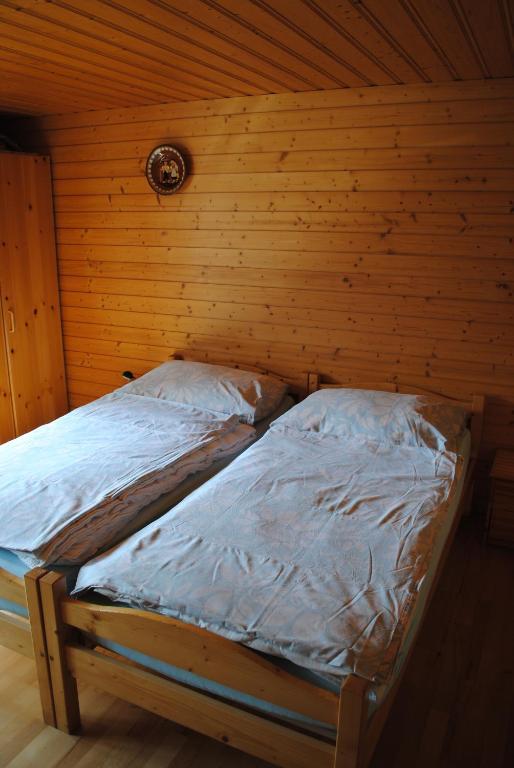 Ferienwohnung Studio Glaus Wilderswil Zimmer foto