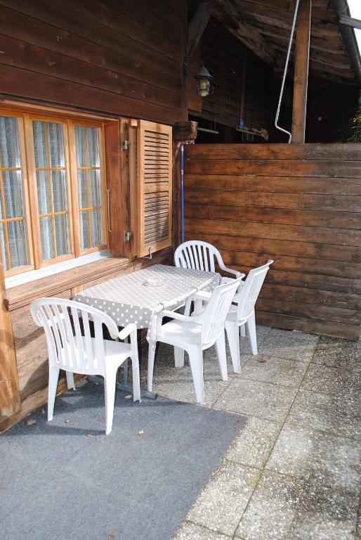 Ferienwohnung Studio Glaus Wilderswil Zimmer foto